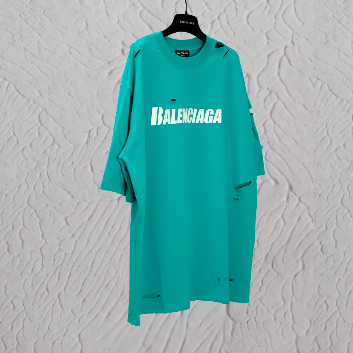 𝐁a𝐋en𝐂i𝐆a ：𝐁A𝐋EN𝐂IA𝐆A/ ； T ： 32 240 - # # 23ss Same Style ❗️❗️❗️ size：xs s m l